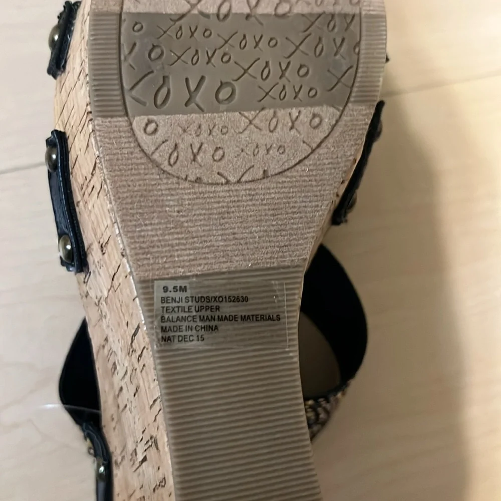 XOXO Black Gold Stud Strap Cork Wedge Slide Sandals NWOT